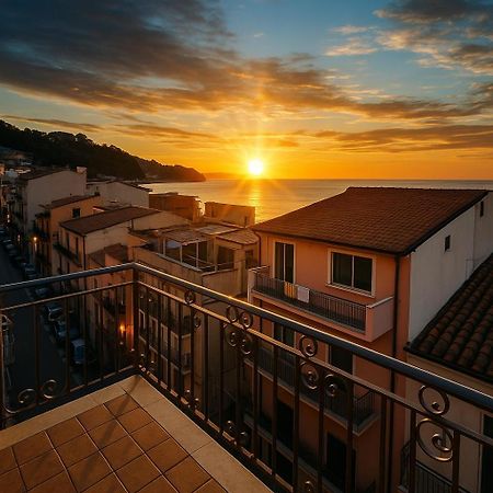 Etnapartment 4 贾迪尼-纳克索斯 外观 照片